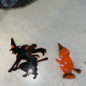 2 Vintage Hard Plastic Halloween cake toppers witch made in Hong Kong